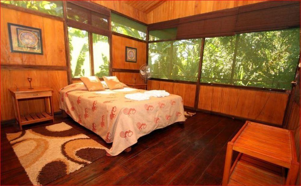 Amazon Planet Hotel Tambopata Exterior photo
